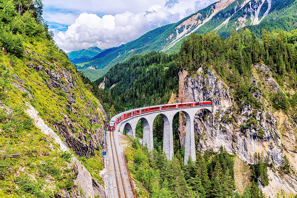 Schienenkreuzfahrt durch die Schweiz
